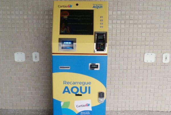 Maquinas de autoatendimento para recarga do Cartão GV