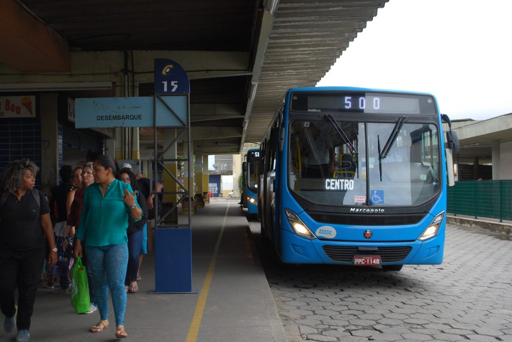 Os ônibus são um direito básico assegurado pelas legislação brasileira e proporcionam benefícios macroeconômicos e socioambientais para a vida em sociedade