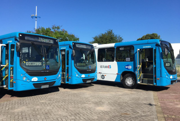 126 ônibus com ar-condicionado estão em circulação nas vias para atender a demanda da população