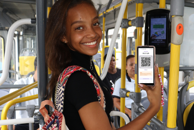 Tecnologia vai permitir ao passageiro pagar a tarifa pelo celular, via QR Code, no validador do ônibus, e será opção para quem não tem créditos no CartãoGV