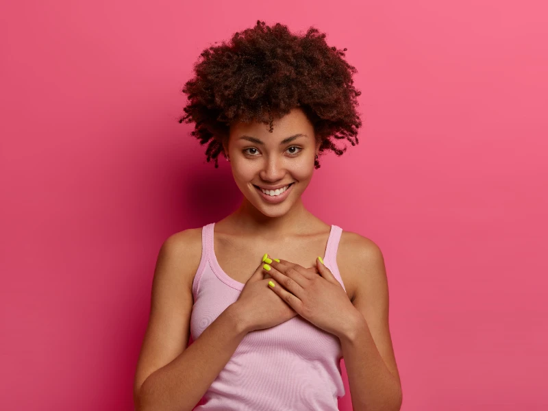 Campanha realizada pelo GVBus durante o Outubro Rosa traz dicas para prevenção e detecção precoce do câncer de mama. Doença atinge homens e mulheres, e é o tipo mais comum, depois do câncer de pele. Também é o que causa mais mortes por câncer em mulheres.