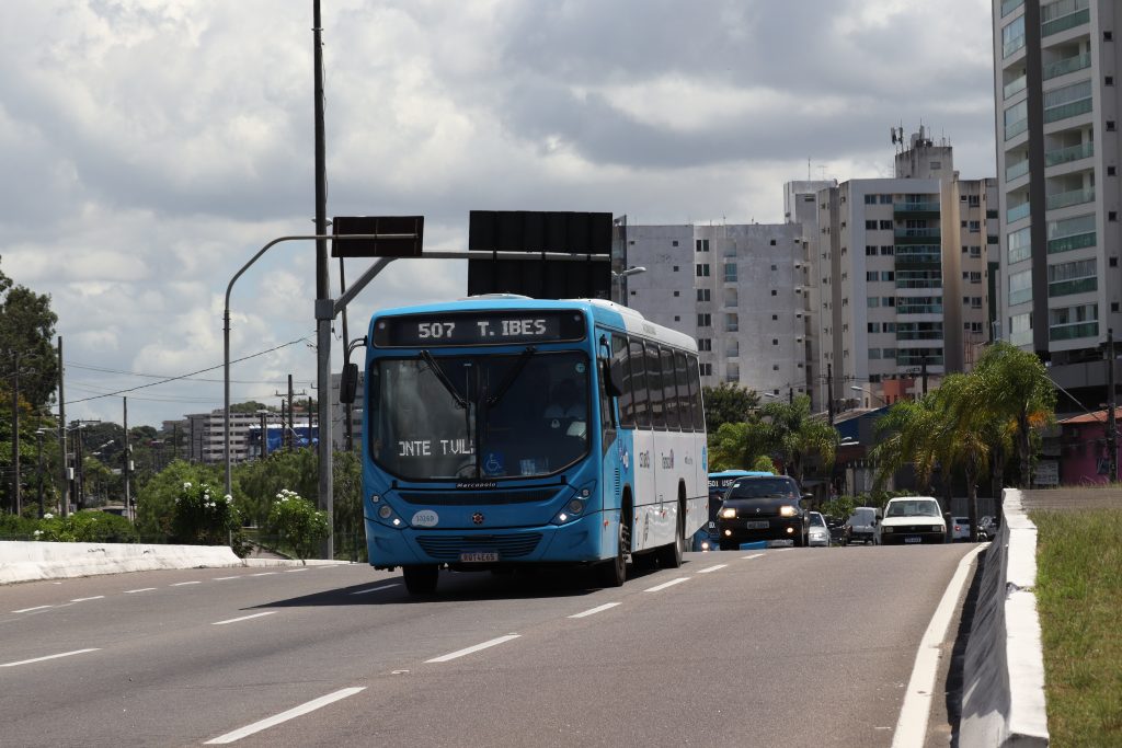 Infraestrutura adequada nas vias públicas e investimentos em tecnologias sustentáveis fazem do Sistema Transcol um importante aliado da mobilidade urbana.